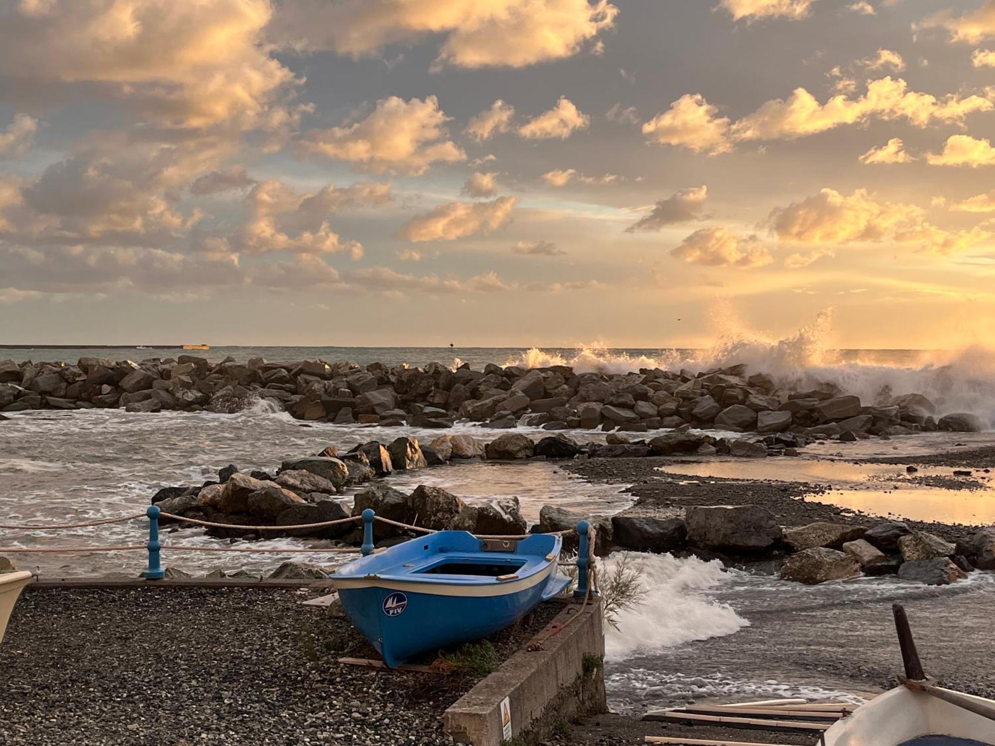 La Casa Di Dory In Primopiano Lägenhet Genua Exteriör bild
